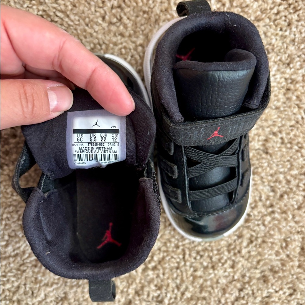 Jordan 11 - Picture 5 of 8